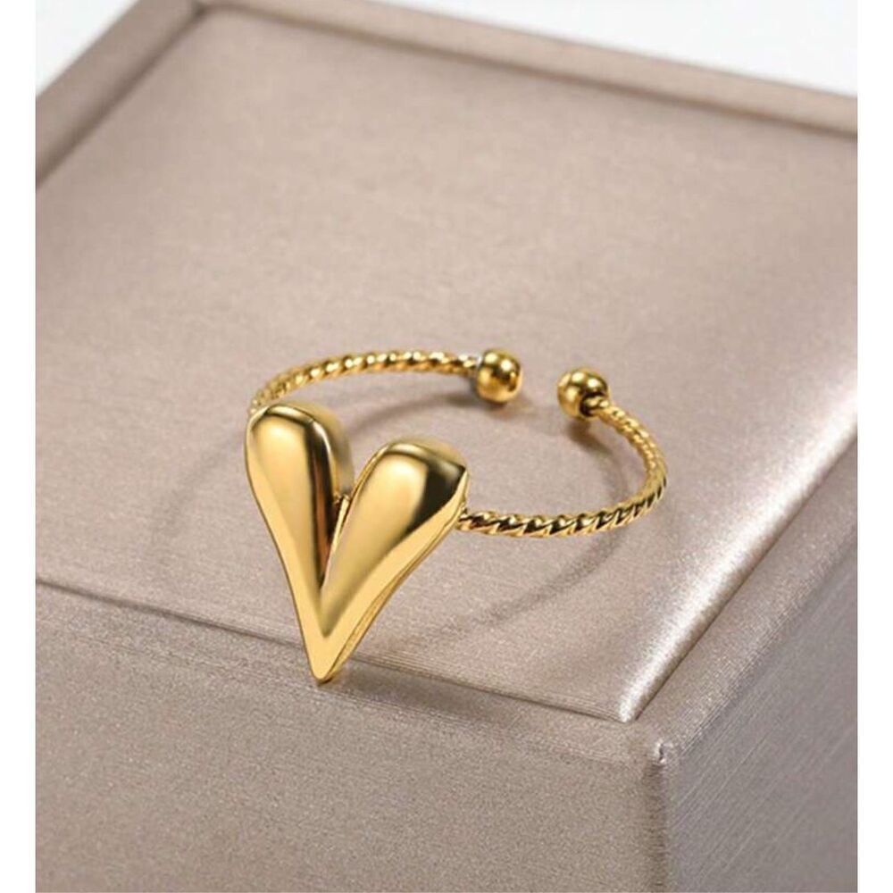 Heart Ring  - Picture 2 of 3